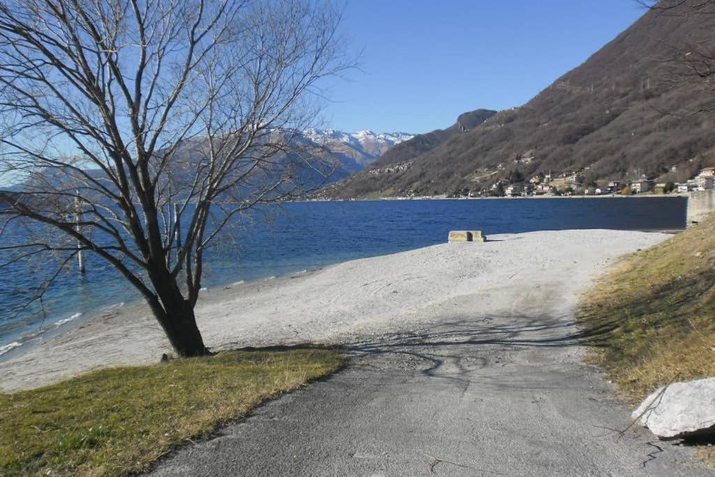 Favoloso Appartamento Fronte Lago, Джера-Ларіо Екстер'єр фото